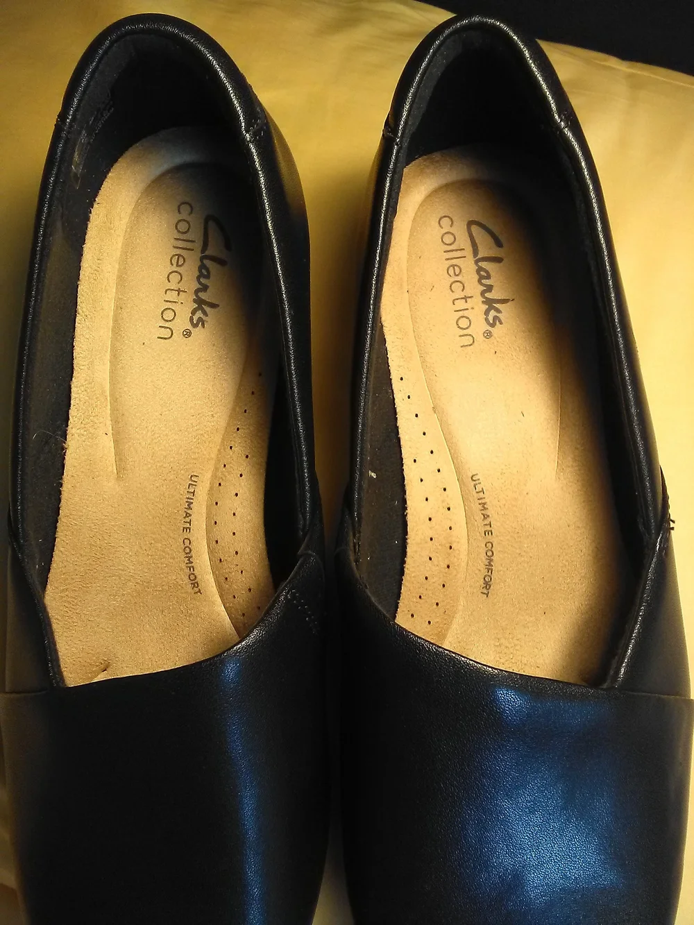 NWT Clarks Black Leather Slip-On Loafers for Women SZ. 8.5 SHARP SOFT INSOLE